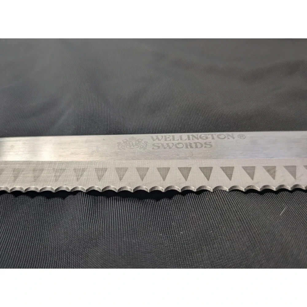 Wellington Swords Serrated Bread Slicing Knife Vintage Wood Handle 14.5...